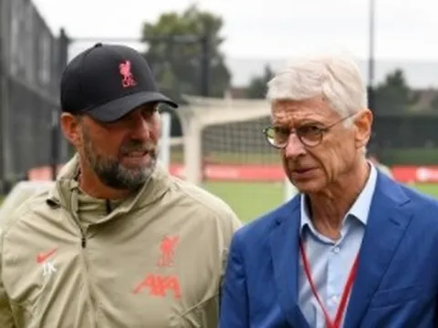 Gặp Klopp, Wenger nói 1 chuyện
