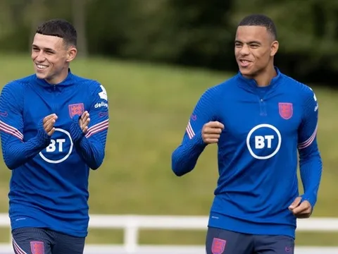 Greenwood cùng Foden 'trót dại', Southgate gây sốc với tuyên bố mới