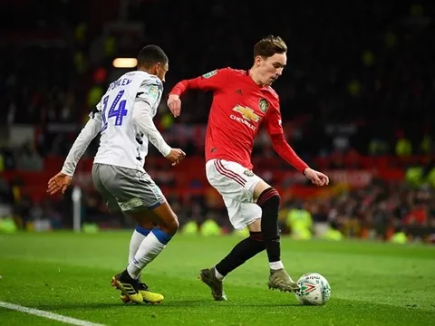 5 bàn/7 trận, báu vật tuyến giữa của M.U được Leeds săn đón