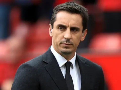 Gary Neville: "Man Utd sẽ không bao giờ vô địch NHA với 2 cái tên đó..."
