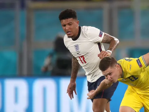 Gary Neville muốn tuyển Anh thay đổi 1 vị trí, loại bỏ Jadon Sancho?