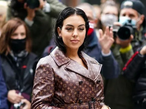 Rõ số tiền khổng lồ Ronaldo đưa bạn gái mỗi tháng