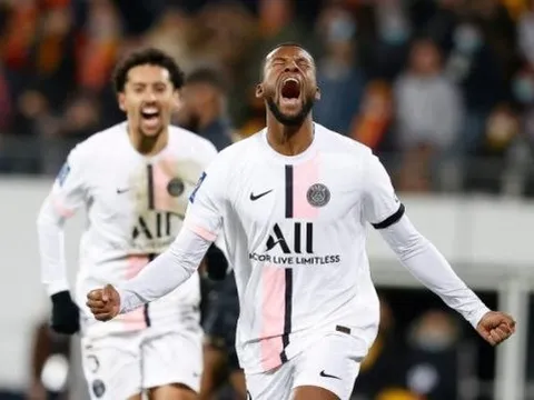 Georginio Wijnaldum có gì hơn các tiền vệ Arsenal?