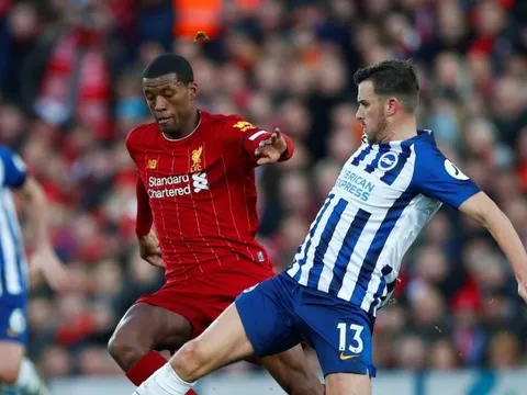 Fan Liverpool: "Mất bóng đến 7 lần, cậu ta thật vô dụng"