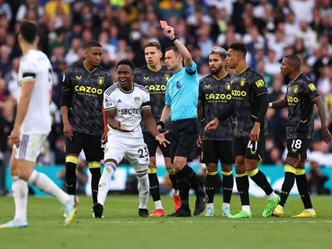 Gerrard phản pháo khi bị chê bai chiến thuật