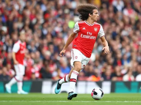 Fan Arsenal: "Cầu thủ Pháp hay nhất giải", "2010 Iniesta + 2006 Pirlo"