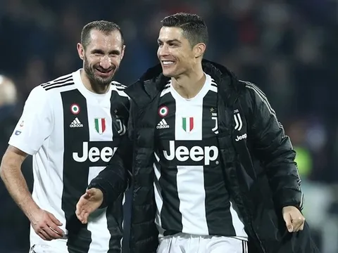 Thủ quân Juve có bầu cho Ronaldo ở FIFA The Best?