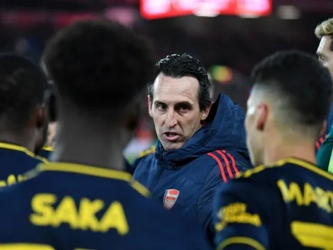 Biến căng ở Arsenal! Emery bị học trò chế giễu, nguy cơ bay ghế trông thấy