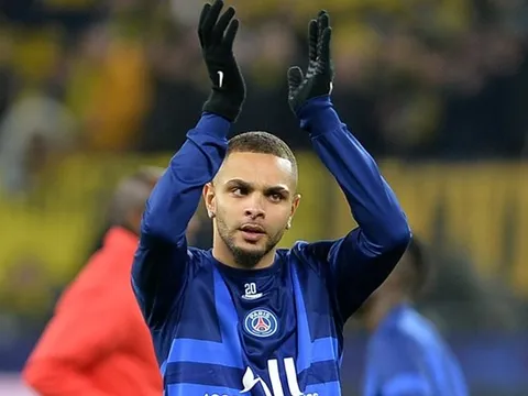 Fabrizio Romano làm rõ vụ Chelsea theo đuổi hậu vệ PSG