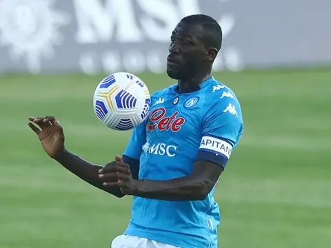 Mane ra tay, Liverpool đưa “đá tảng Napoli” về đá cặp với Van Dijk?
