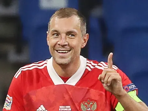 SỐC! Sao tuyển Nga bị loại vì lộ clip "tự sướng'