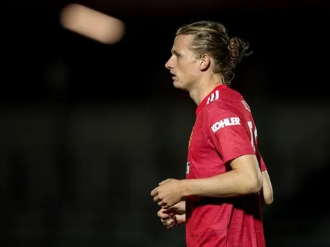 XONG! Thêm 1 cầu thủ tài năng chia tay Man United