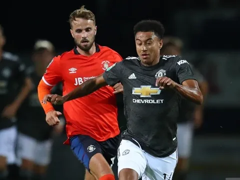 'Tôi đã thấy tình hình đáng báo động khi Lingard về đội Mino Raiola'