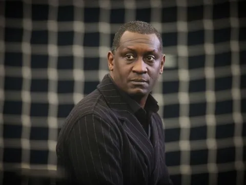 Heskey: "Rất đa năng, Liverpool nên chiêu mộ ngay cậu ấy"