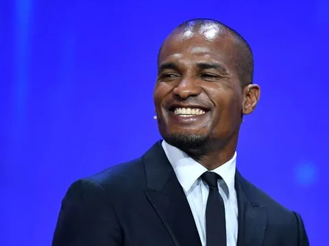 Các bên đấu thầu tức giận với chủ tịch Chelsea