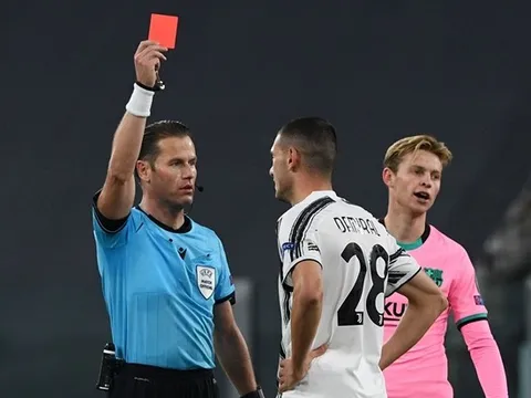 3 thẻ đỏ sau 7 trận, con số báo động cho Juventus!