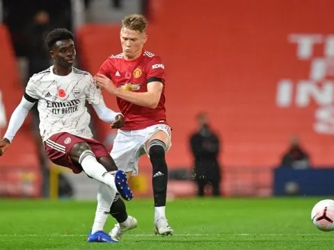 Paul Scholes chỉ ra 2 "cừu đen" của Man United trước Arsenal