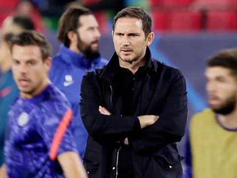 Trở về từ Sevilla, Frank Lampard nhận thông điệp từ Marcelo Bielsa