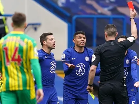 Thiago Silva nhận thẻ đỏ, Sam Allardyce phát biểu đầy bất ngờ