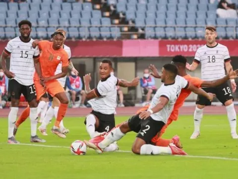 Địa chấn Olympic! Hòa bạc nhược, Đức bị loại ngay từ vòng bảng