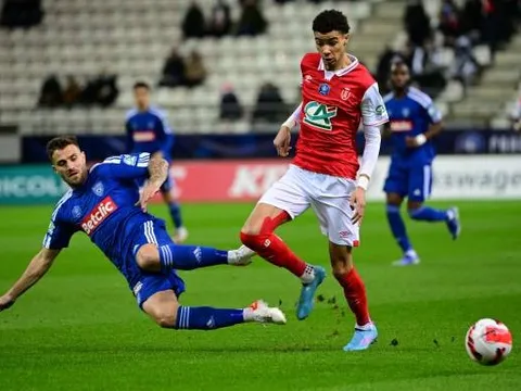 Gã khổng lồ bắt đầu ném tiền, M.U và 3 ông lớn tụt lại phía sau