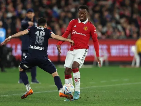 Ajax nhắm người của Man Utd