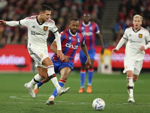 Không phải Martial, đây mới là bất ngờ lớn nhất của M.U trong mùa hè