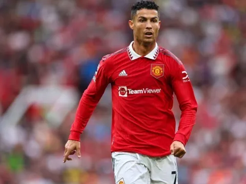 Tuchel trả giá đắt vì từ chối Ronaldo