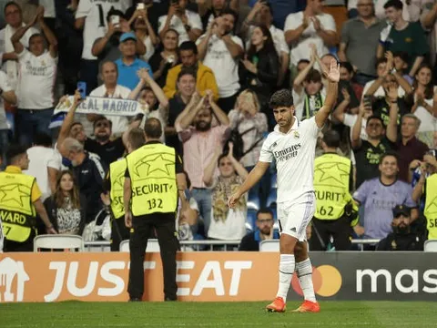 Asensio bị la ó; Arsenal lóa mắt với chữ ký mùa Đông
