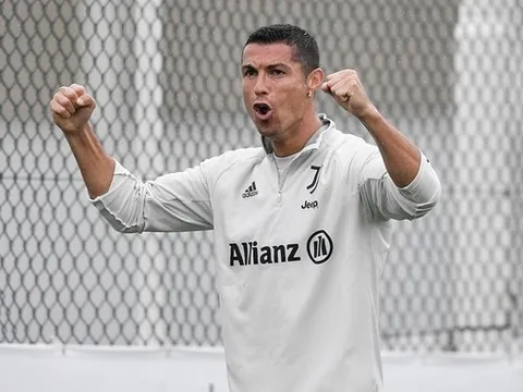 SỐC! Ronaldo tự ý trở về Juventus dù nhiễm COVID-19