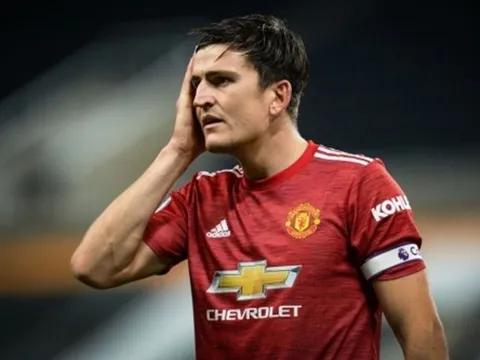 Cựu sao Chelsea cảnh báo: “Cậu ấy sẽ là cơn ác mộng với Maguire”