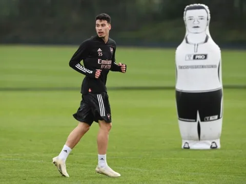 Arsenal nhận tin vui từ "báu vật" 19 tuổi