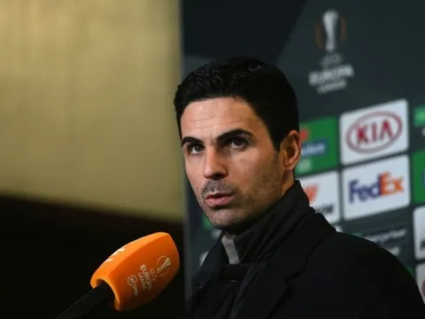 Sếp lớn chống lưng, Arteta vẫn "an toàn" tại Arsenal