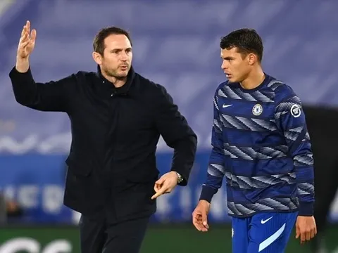 Frank Lampard được mời trở lại "ghế nóng" xứ sương mù