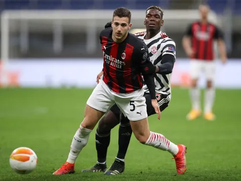Thua Man Utd, Dalot làm ngay 1 điều với fan Milan