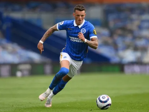 Brighton đòi 50 triệu, Man Utd có quyết định cho Ben White?