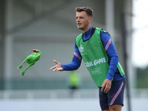 Arsenal gặp biến mới khi chiêu mộ trung vệ lý tưởng