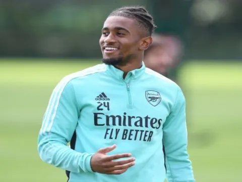 Mất Amad, đối tác của Man Utd chuyển hướng sang tiền đạo Arsenal