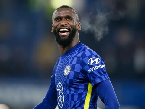 Antonio Rudiger gửi yêu sách cuối cùng tới Chelsea
