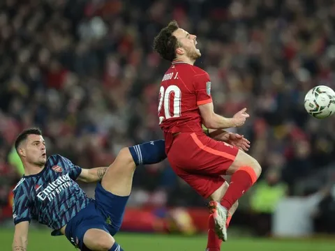 Mourinho quan tâm, rõ tương lai Xhaka tại Arsenal