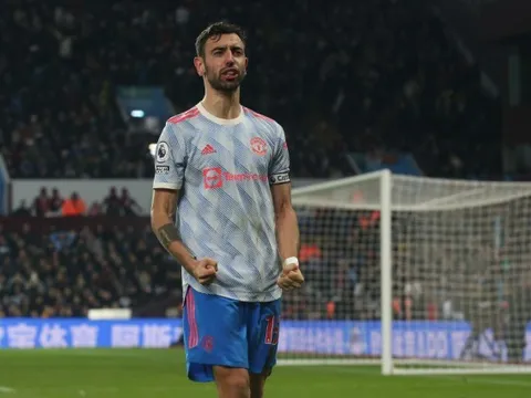 Rio Ferdinand chỉ ra bến đỗ của Bruno Fernandes nếu rời Old Trafford