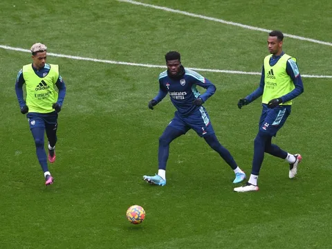 Arteta tiếp tục trao cơ hội, sao trẻ đa năng sắp ra mắt Arsenal