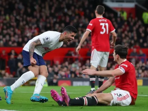 Sao Spurs bị chỉ trích vì hành động sỉ nhục Maguire