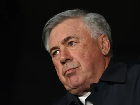 Real đón tin xấu từ HLV Ancelotti trước đại chiến Chelsea