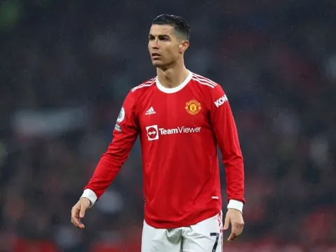 Ronaldo bỏ lỡ trận ra mắt M.U của Ten Hag