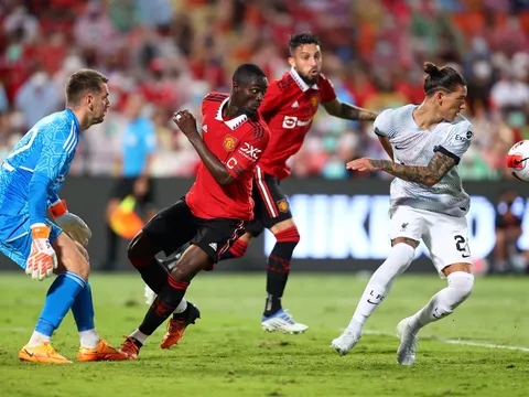 Ten Hag đã có đáp án cho Bailly