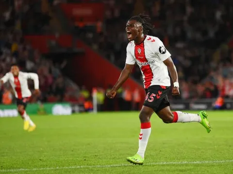 "Chelsea sẵn sàng chi lớn và đánh cược với cậu ta"