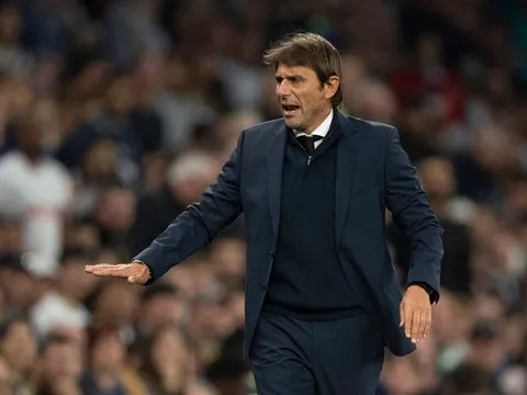 Conte phẫn nộ với Son Heung-min