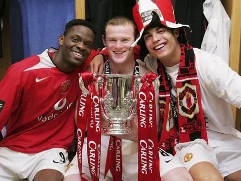“Tôi đã tắt thở khi bắt chước Ronaldo ở Man Utd”