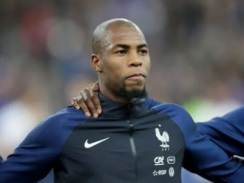 Rossoneri vào cuộc, tương lai của nhà vô địch World Cup ở Anh sắp kết thúc?